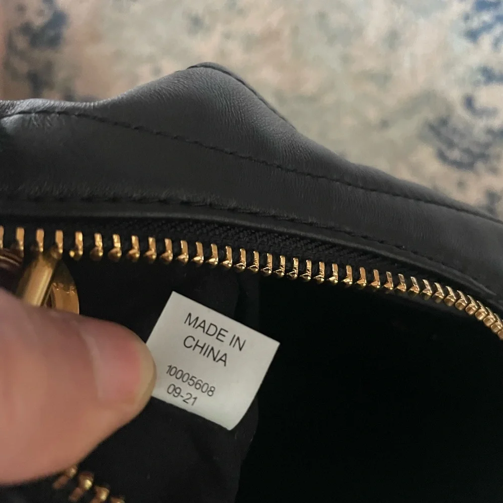 New, Authentic Tory Burch Crossbody - Picture 14 of 16